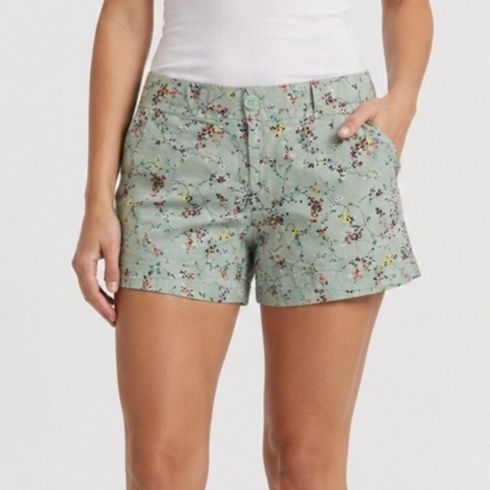 Mint Green Ditsy Floral Cottagecore Shorts Small Casual Spring Summer Vacation
